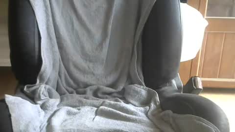 luisjetron199 online show from August 8, 1:46 pm