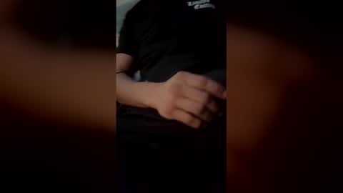 Snapshot of luisjg24hrs chatting on April 3, 4:27 pm luisjg24hrs online show from April 3, 4:27 pm