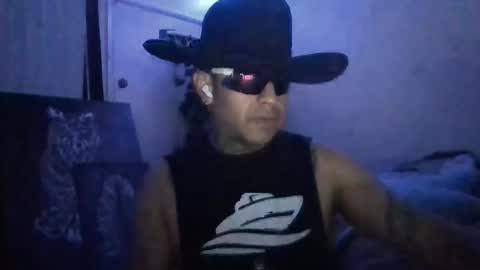 luisjg24hrs online show from April 20, 8:28 am