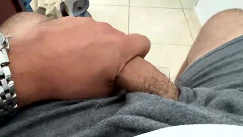 Snapshot of luiso29 chatting on December 16, 5:54 pm luiso29 online show from December 16, 5:54 pm