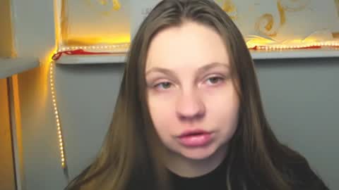 Snapshot of luizaheems_ chatting on December 12, 10:34 am Luiza online show from December 12, 10:34 am