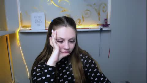 Snapshot of luizaheems_ chatting on January 9, 10:41 am Luiza online show from January 9, 10:41 am