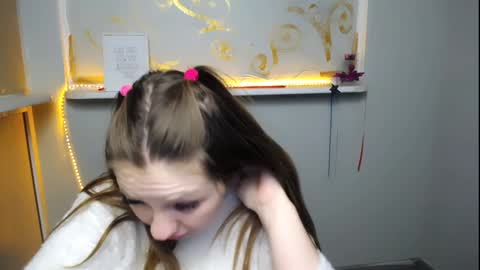 Snapshot of luizaheems_ chatting on January 17, 11:27 am Luiza online show from January 17, 11:27 am