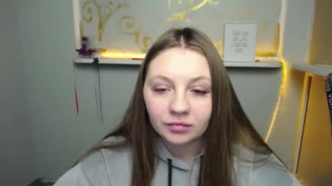 Snapshot of luizaheems_ chatting on January 18, 10:39 am Luiza online show from January 18, 10:39 am