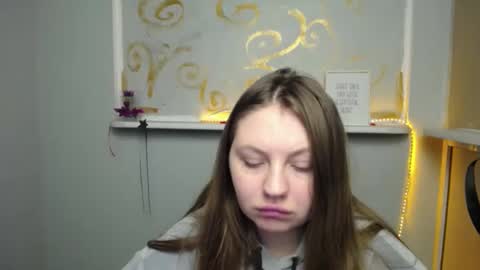 Snapshot of luizaheems_ chatting on January 24, 10:32 am Luiza online show from January 24, 10:32 am