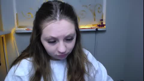 Snapshot of luizaheems_ chatting on February 25, 10:37 am Luiza online show from February 25, 10:37 am