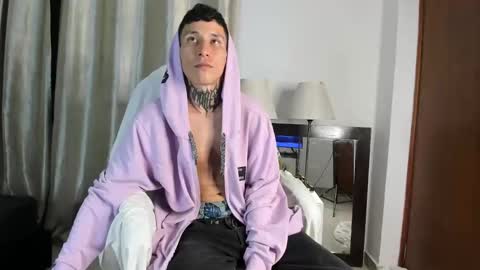 Snapshot of lujuriau_u chatting on September 10, 2:11 am lujuriau_u online show from September 10, 2:11 am