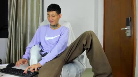 Snapshot of lujuriau_u chatting on September 24, 3:10 am lujuriau_u online show from September 24, 3:10 am