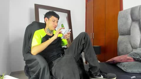 Snapshot of lujuriau_u chatting on October 12, 4:00 am lujuriau_u online show from October 12, 4:00 am