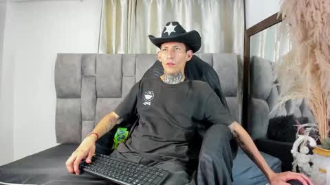 Snapshot of lujuriau_u chatting on October 23, 2:55 am lujuriau_u online show from October 23, 2:55 am