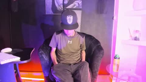 Snapshot of lujuriau_u chatting on November 27, 3:19 am lujuriau_u online show from November 27, 3:19 am