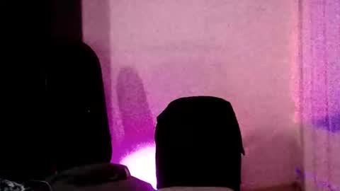 luk_me online show from March 23, 9:08 pm