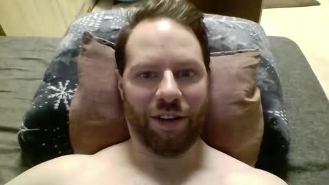 Snapshot of luke91_t chatting on December 27, 10:59 pm luke91_t online show from December 27, 10:59 pm