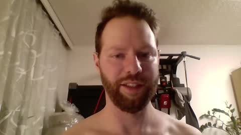 Snapshot of luke91_t chatting on February 22, 9:37 pm luke91_t online show from February 22, 9:37 pm