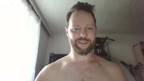 Snapshot of luke91_t chatting on October 11, 11:53 am luke91_t online show from October 11, 11:53 am