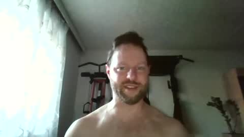 Snapshot of luke91_t chatting on March 12, 4:13 pm luke91_t online show from March 12, 4:13 pm