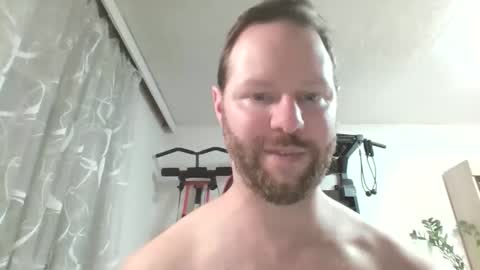 Snapshot of luke91_t chatting on May 7, 6:46 pm luke91_t online show from May 7, 6:46 pm