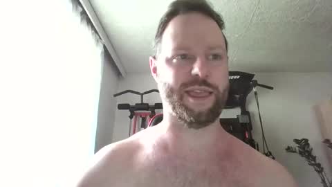 Snapshot of luke91_t chatting on May 31, 12:45 pm luke91_t online show from May 31, 12:45 pm