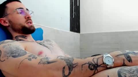 Snapshot of luke_davis01 chatting on February 14, 5:03 pm LUKE online show from February 14, 5:03 pm