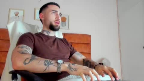 Snapshot of luke_davis01 chatting on March 7, 8:11 pm LUKE online show from March 7, 8:11 pm