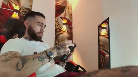 Snapshot of luke_davis01 chatting on October 20, 1:22 pm LUKE online show from October 20, 1:22 pm