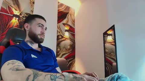 Snapshot of luke_davis01 chatting on November 7, 1:22 pm LUKE online show from November 7, 1:22 pm