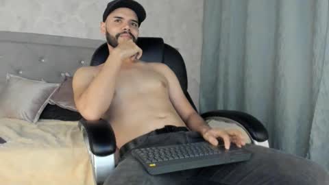 luke diaz7 online show from February 12, 7:02 am