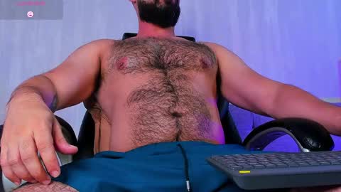 Snapshot of luke_diaz7 chatting on April 30, 12:00 pm luke diaz7 online show from April 30, 12:00 pm
