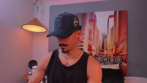 Luke Taylor online show from December 19, 4:41 am