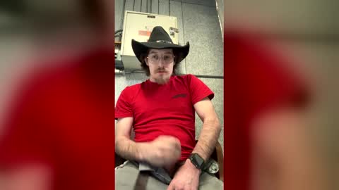 lukekibbe27 online show from February 12, 10:05 pm