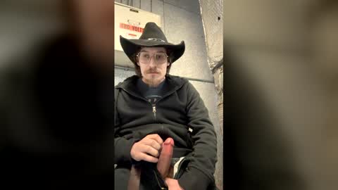 lukekibbe27 online show from February 15, 12:18 am