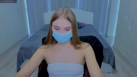 lukeriamoon online show from September 17, 5:31 am
