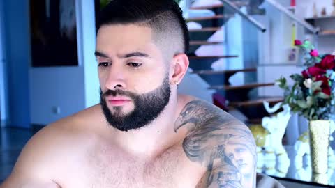 Lukhas f4f online show from January 19, 9:45 pm