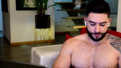 Lukhas f4f online show from September 9, 4:45 am