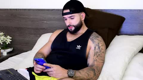 Lukhas f4f online show from October 3, 12:29 am