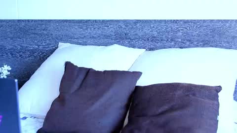 Lukhas f4f online show from October 19, 6:08 pm