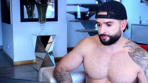 Lukhas f4f online show from November 6, 10:21 pm