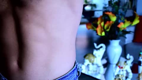 Lukhas f4f online show from February 23, 4:15 pm