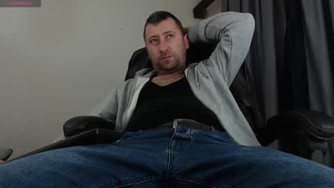 Snapshot of lukkee30 chatting on December 14, 1:05 pm Sir Alex online show from December 14, 1:05 pm