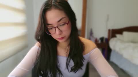 Snapshot of lulibee_ chatting on May 19, 1:17 pm Luli online show from May 19, 1:17 pm
