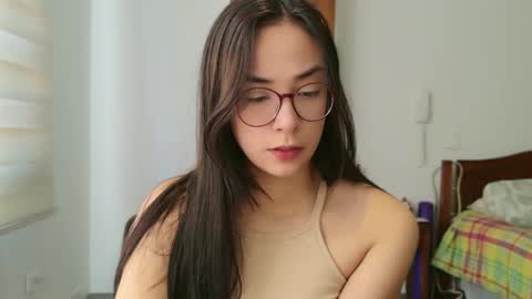 Snapshot of lulibee_ chatting on June 11, 2:26 pm Luli online show from June 11, 2:26 pm