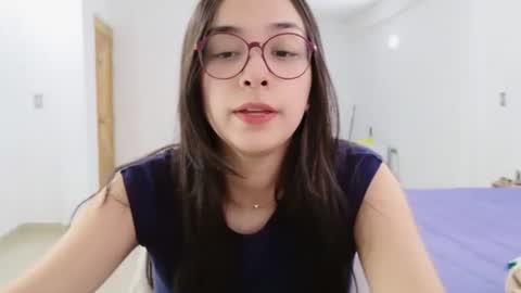Snapshot of lulibee_ chatting on July 20, 12:51 pm Luli online show from July 20, 12:51 pm