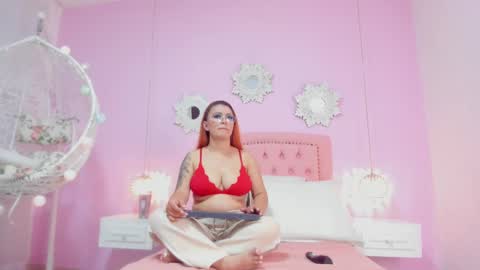 Luli Jones online show from September 28, 1:16 pm