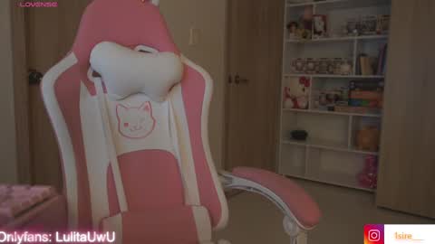 Snapshot of lulitauwu chatting on December 29, 11:29 pm lulitauwu online show from December 29, 11:29 pm