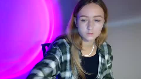 Lulu Baby18 online show from October 12, 7:07 am