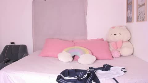 Snapshot of lulu_russell chatting on January 9, 9:59 am LULU online show from January 9, 9:59 am