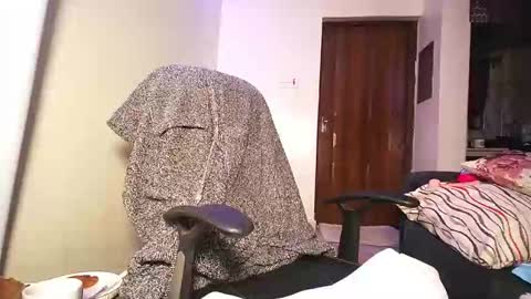 lulu_sparks1 online show from June 5, 7:47 am