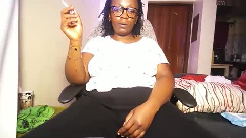 lulu_sparks1 online show from June 10, 6:12 am