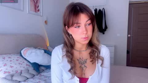 lulu berry online show from June 6, 2:05 am