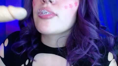 lulu online show from October 7, 7:33 pm